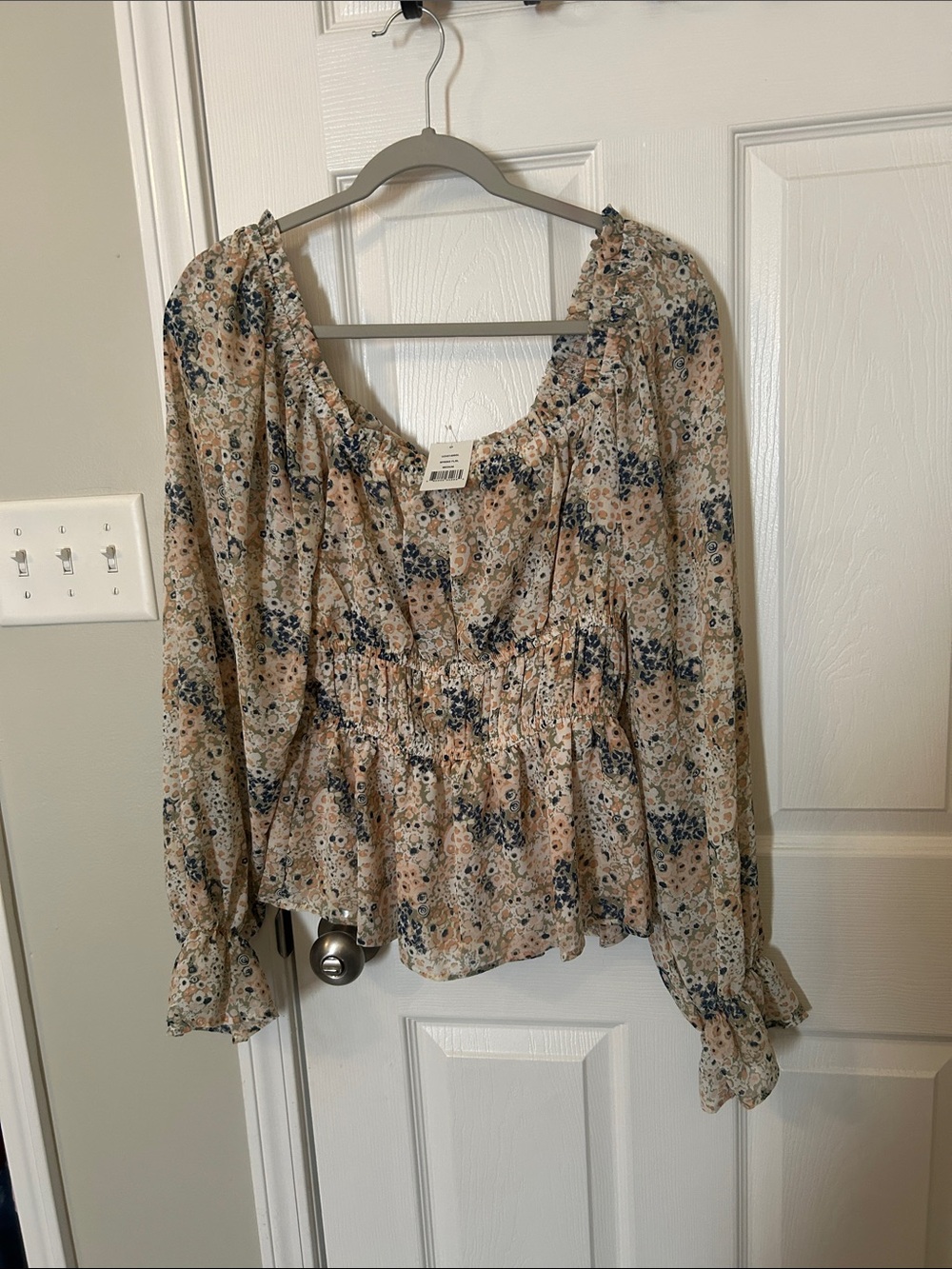 New!!! floral blouse
